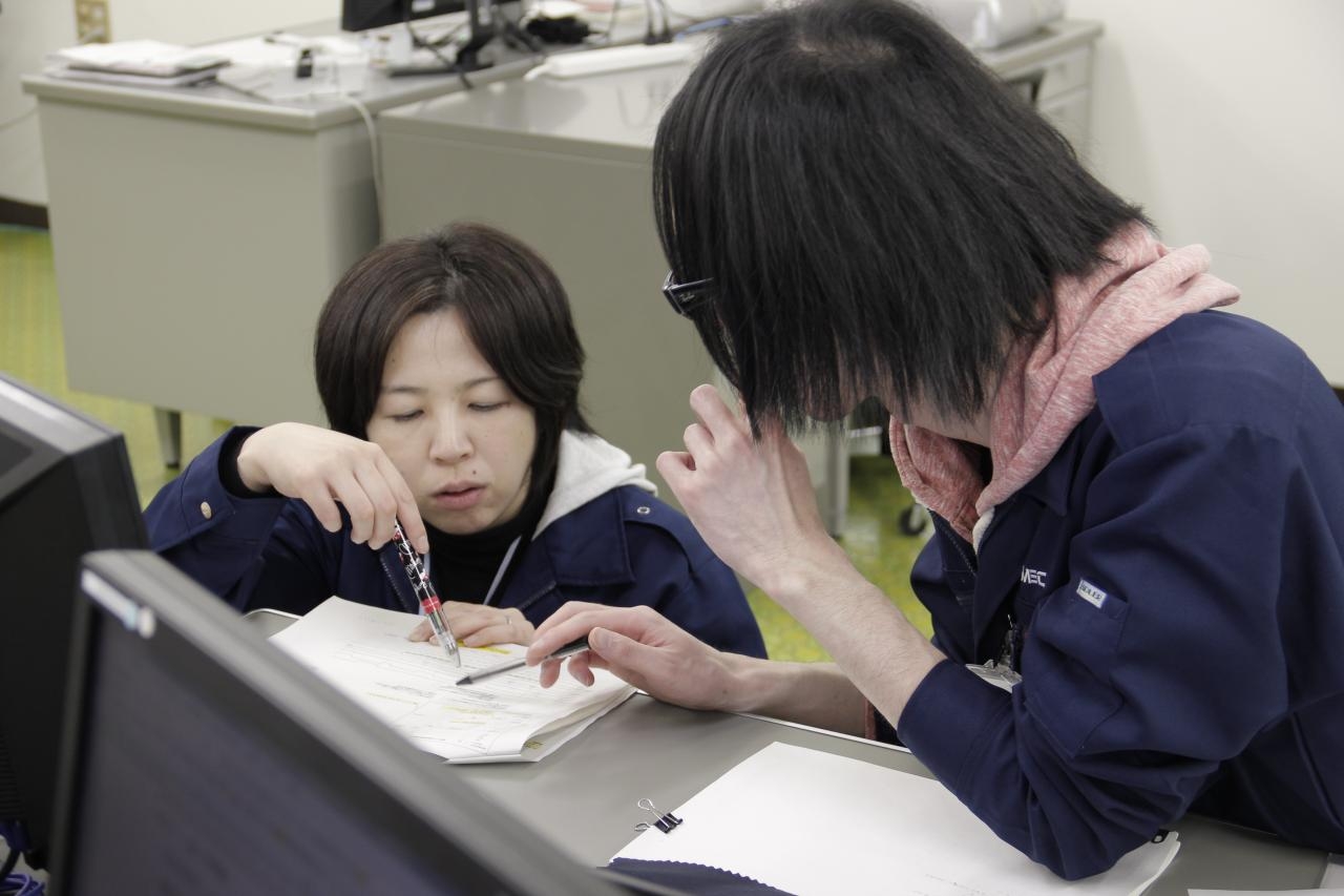 6824_【組込み系エンジニア】年間休日124日/完全週休2日/賞与年4回/退職金制度/諸手当_だれとAセット画像2