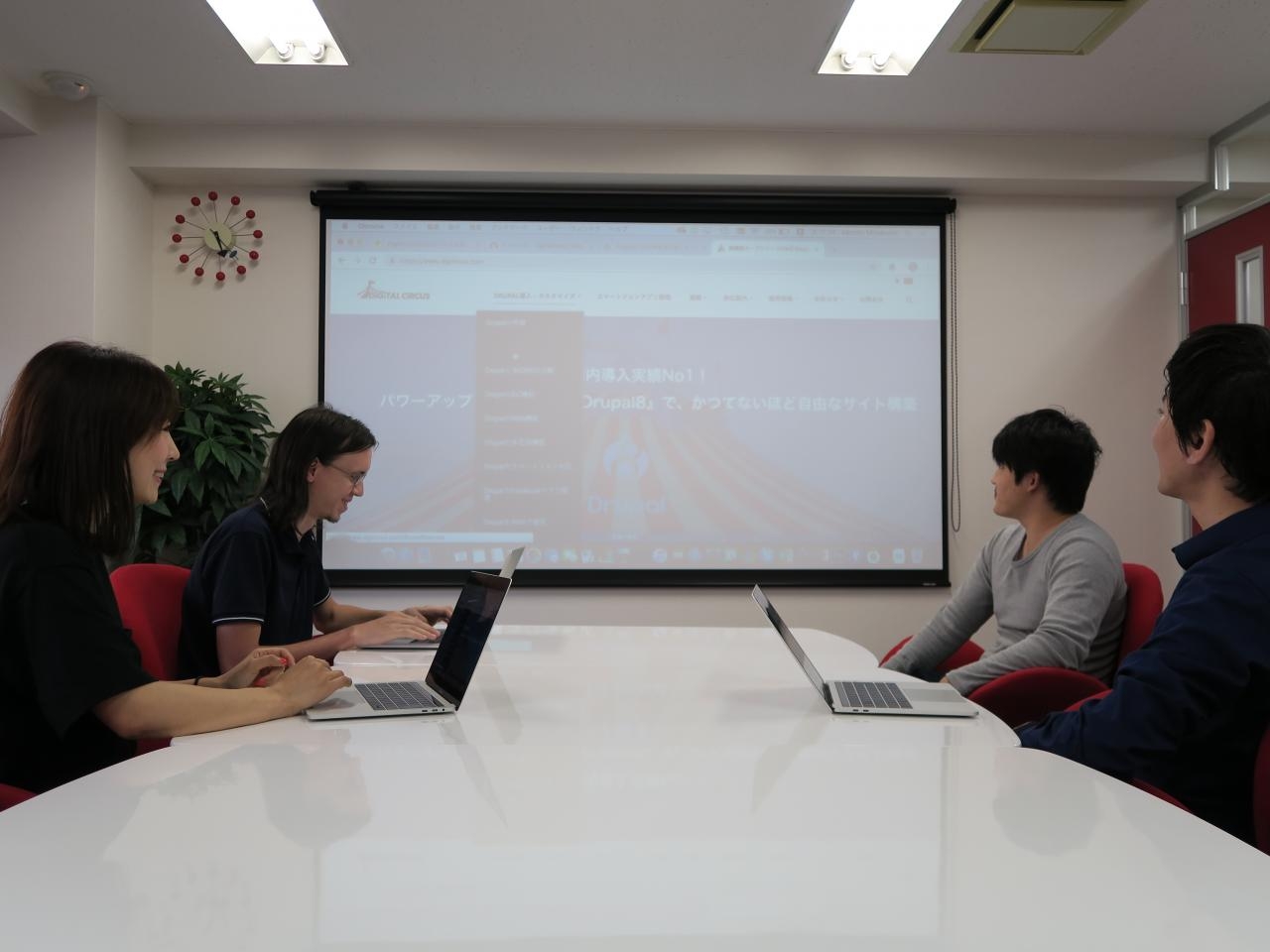 1725_【プロジェクトマネージャー】リモート可☆PHP/Drupalプロジェクト_メイン画像